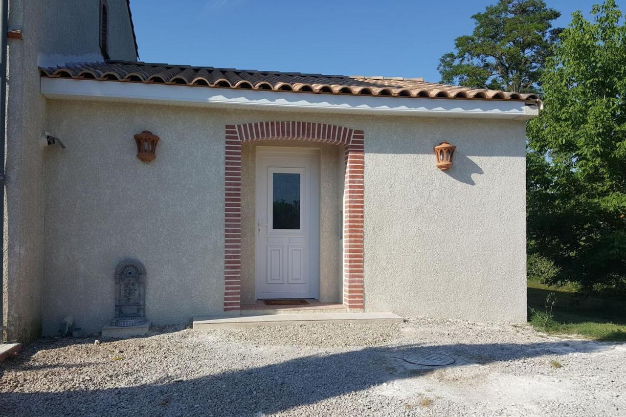 Logement Avec Piscine, Classe 3 Etoiles, De 42 M2 Tout Confort Au Calme Pour Un Couple Cahuzac-sur-Vere Exterior photo